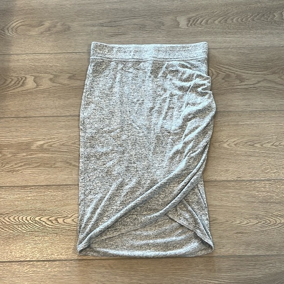 Wilfred Tyra Skirt EUC - Picture 2 of 10